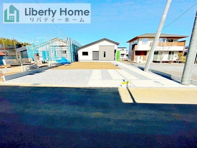 つくば市高野3期　新築戸建　2号棟の駐車場