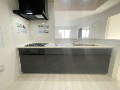 【キッチン】 | うるま市豊原2期（全3棟）2号棟 | 2号棟　使いやすいシステムキッチン♪