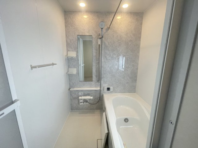 【浴室】 | うるま市豊原2期（全3棟）2号棟 | 2号棟　浴室換気乾燥機付き♪