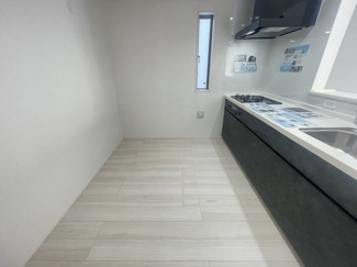 【キッチン】 | うるま市豊原2期（全3棟）2号棟 | 2号棟　使いやすいシステムキッチン♪