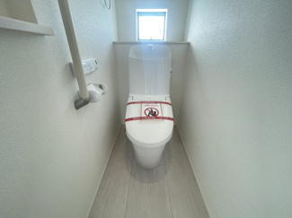 【トイレ】 | うるま市豊原2期（全3棟）2号棟 | 2号棟　温水洗浄便座♪