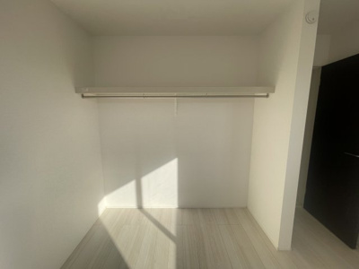 【収納】 | うるま市豊原2期（全3棟）2号棟 | 2号棟　洋室6.93帖＋CL付き♪