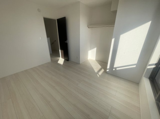 【洋室】 | うるま市豊原2期（全3棟）2号棟 | 2号棟　洋室6帖＋CL付き♪