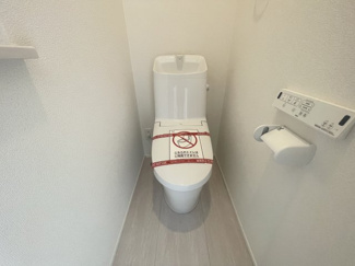 【トイレ】 | うるま市豊原2期（全3棟）2号棟 | 2号棟　温水洗浄便座♪