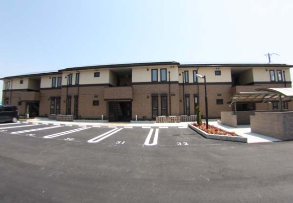 アクシス善の駐車場|車をお持ちの方に嬉しい駐車場付きの物件です