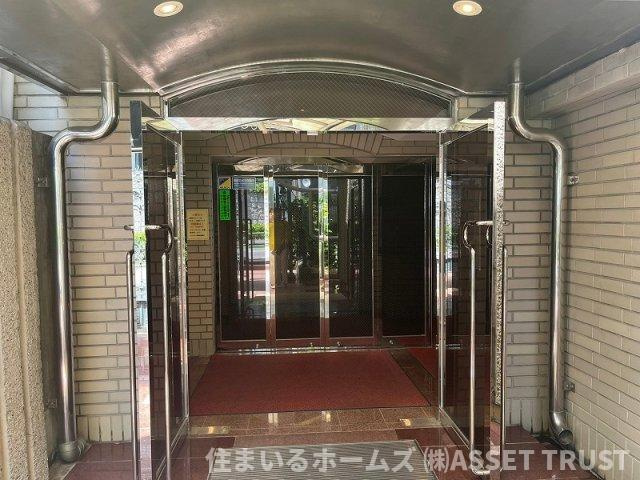 豊栄ジャルダン高輪のエントランス