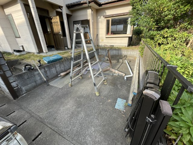 東金市大沼田中古戸建の駐車場