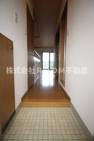 ラパン吉尾の玄関