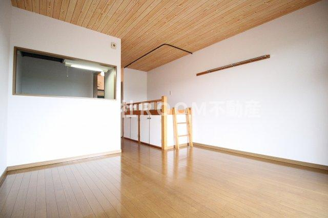 ラパン吉尾の居間・リビング