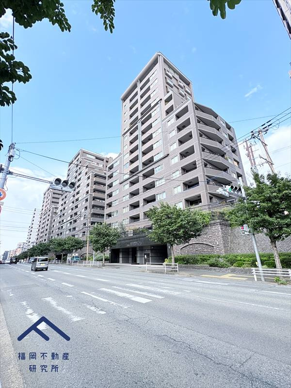 コアマンション桜坂プレジオ弐番館の外観