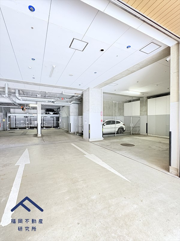 コアマンション桜坂プレジオ弐番館の駐車場