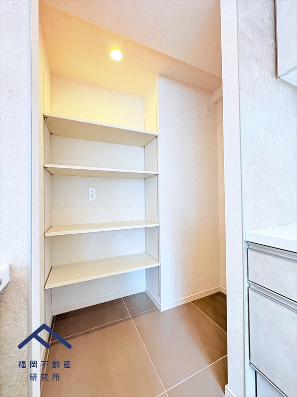 コアマンション桜坂プレジオ弐番館の収納