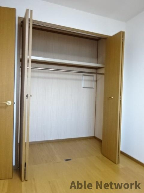 パルテールBの収納|各洋室にクローゼット付き