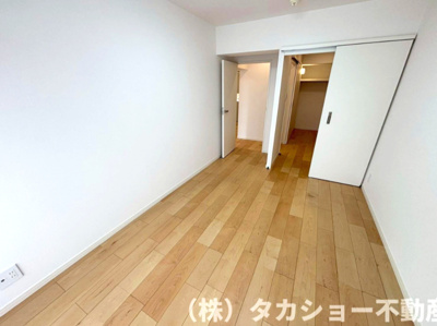 【寝室】 | 東建検見川マンション　B棟 | 使い勝手のいい寝室です