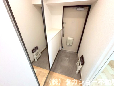 【玄関】 | 東建検見川マンション　B棟 | ゆったりとした玄関です