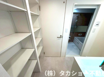 【ランドリースペース】 | 東建検見川マンション　B棟