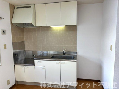 【キッチン】 | ヴェルコート | 吊戸棚付き