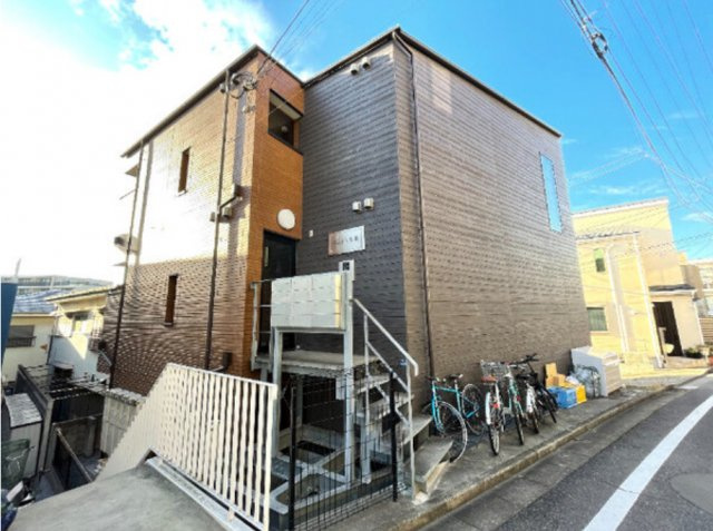 アルバ成増の外観