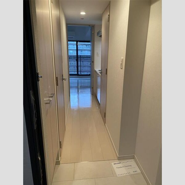 S-RESIDENCE新大阪Ridenteの玄関