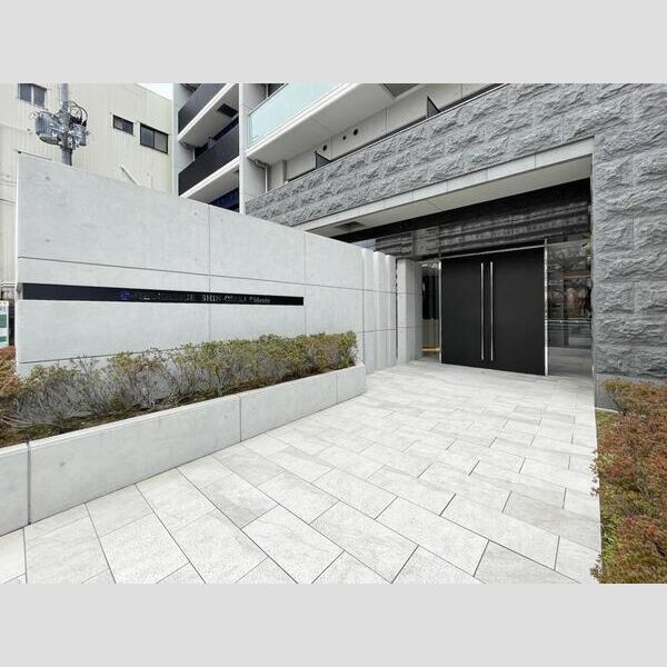 S-RESIDENCE新大阪Ridenteのエントランス