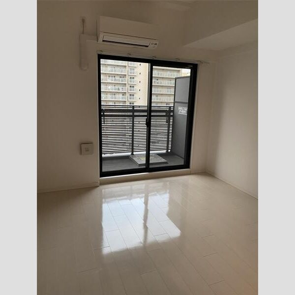 S-RESIDENCE新大阪Ridenteの居間・リビング