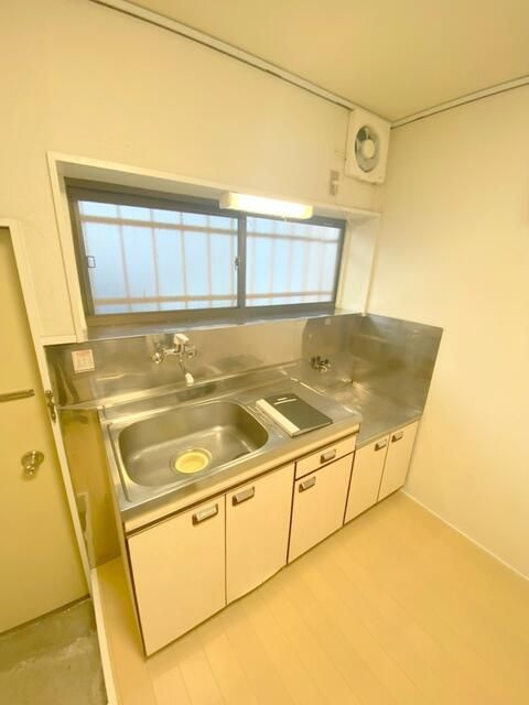 ハイネス加納のキッチン