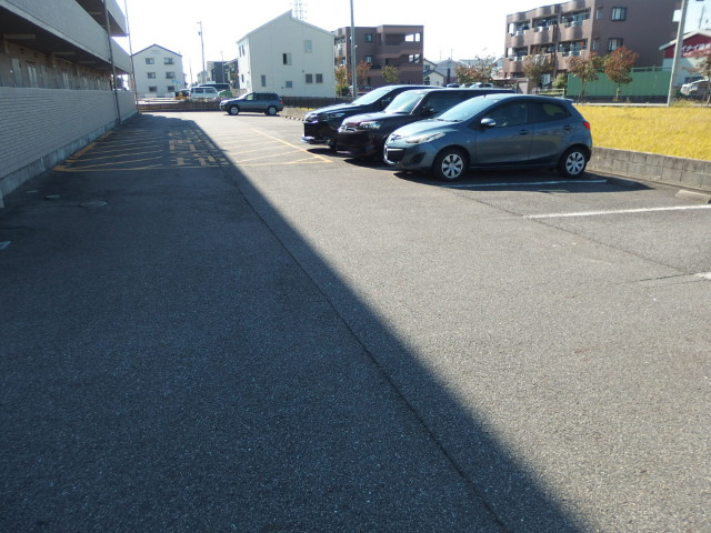 Ａ・Ｃｉｔｙ井内町の駐車場