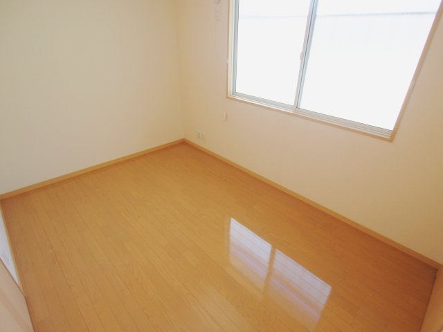 ビューヒルズ若野Bの洋室