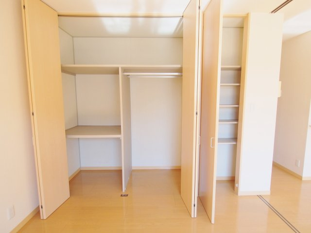 ビューヒルズ若野Bの収納