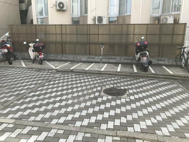バイク置き場