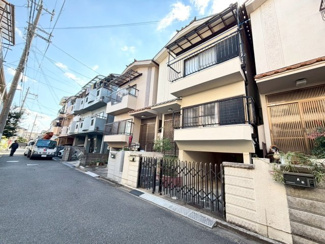 【前面道路含む現地写真】 | 高槻市大塚町1丁目　中古戸建
