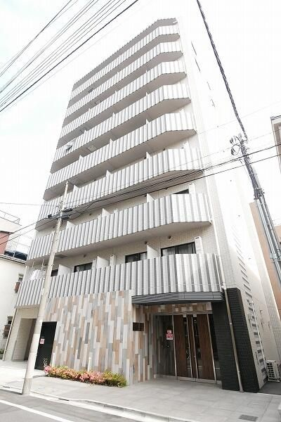 マキシヴシーン南千住の外観