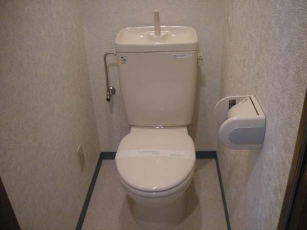 フジパレス下池田パセオのトイレ|シンプルで使いやすいトイレです