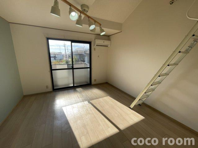 プロシードⅡの居間・リビング