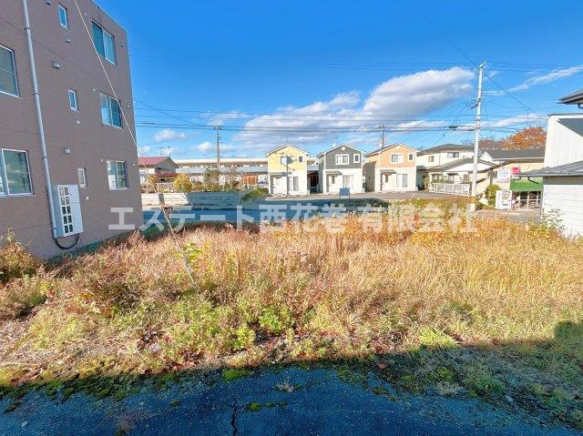 花巻市本館一丁目　土地の前面道路含む現地写真