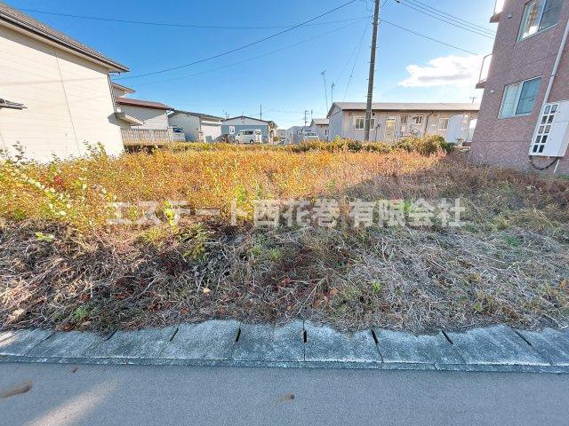 花巻市本館一丁目　土地の前面道路含む現地写真