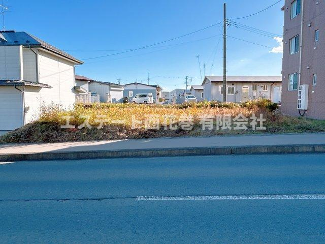 花巻市本館一丁目　土地の前面道路含む現地写真