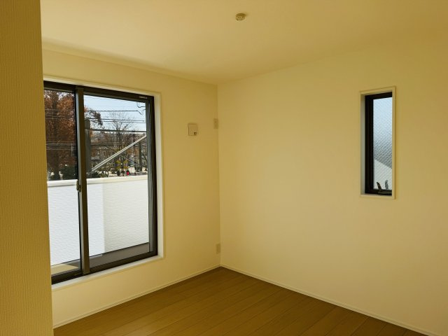 八王子市　東浅川町　新築一戸建て　１期の子供部屋|～2階バルコニーに面している6.0帖の洋室です～