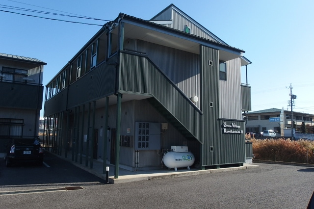 グリーンヴィレッジ上川田Ｂ棟の外観