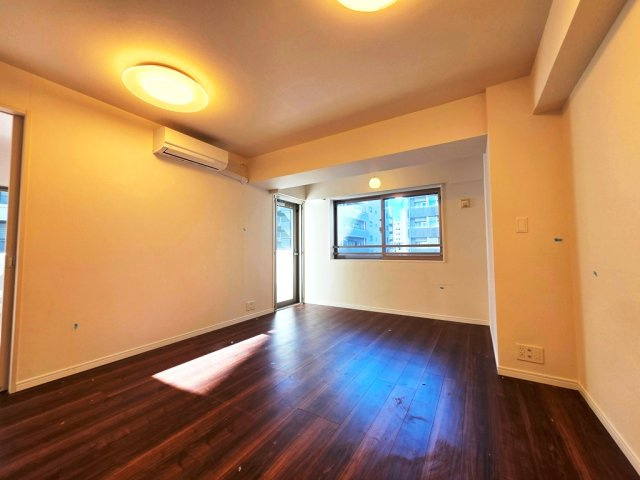 【居間・リビング】