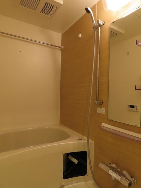 リブリ・レジデンス三ノ輪の浴室