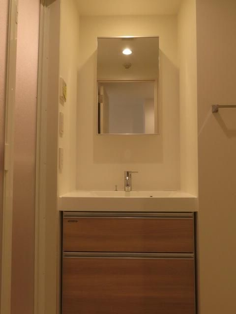 リブリ・レジデンス三ノ輪の洗面所