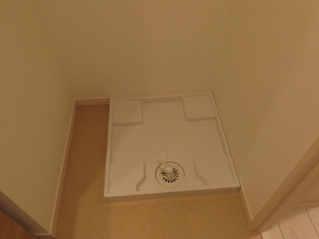 リブリ・レジデンス三ノ輪の設備|洗濯機置場