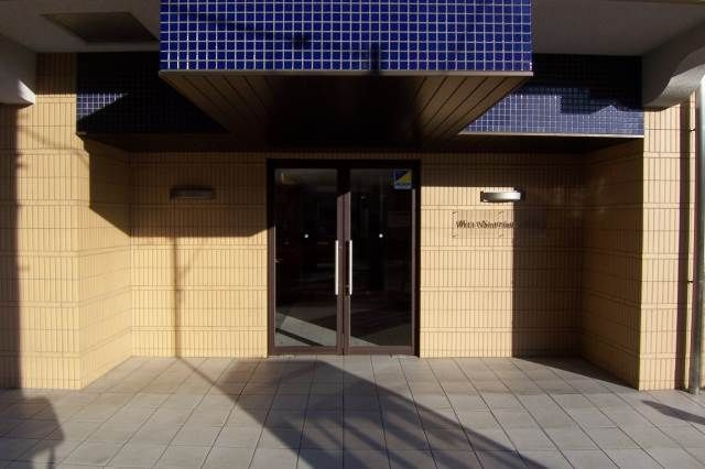 ヴェルト西大島グラーセ のエントランス