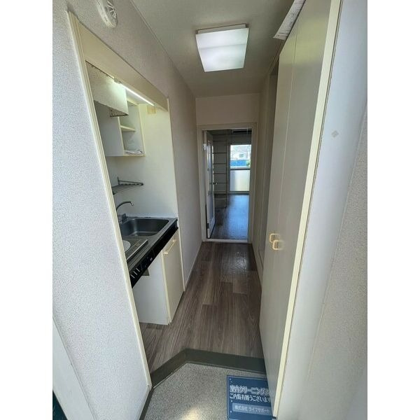 サンパレス岡崎公園の玄関