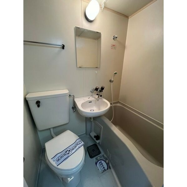 サンパレス岡崎公園の浴室