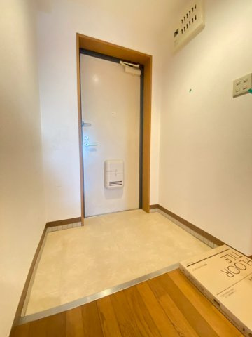 マンション・フォルツーナの玄関