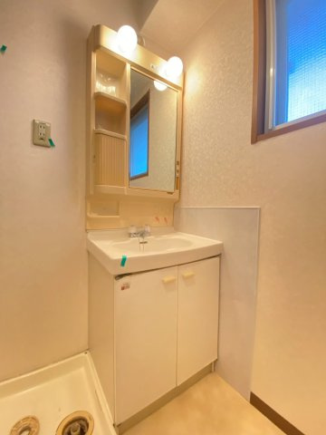 マンション・フォルツーナの洗面所