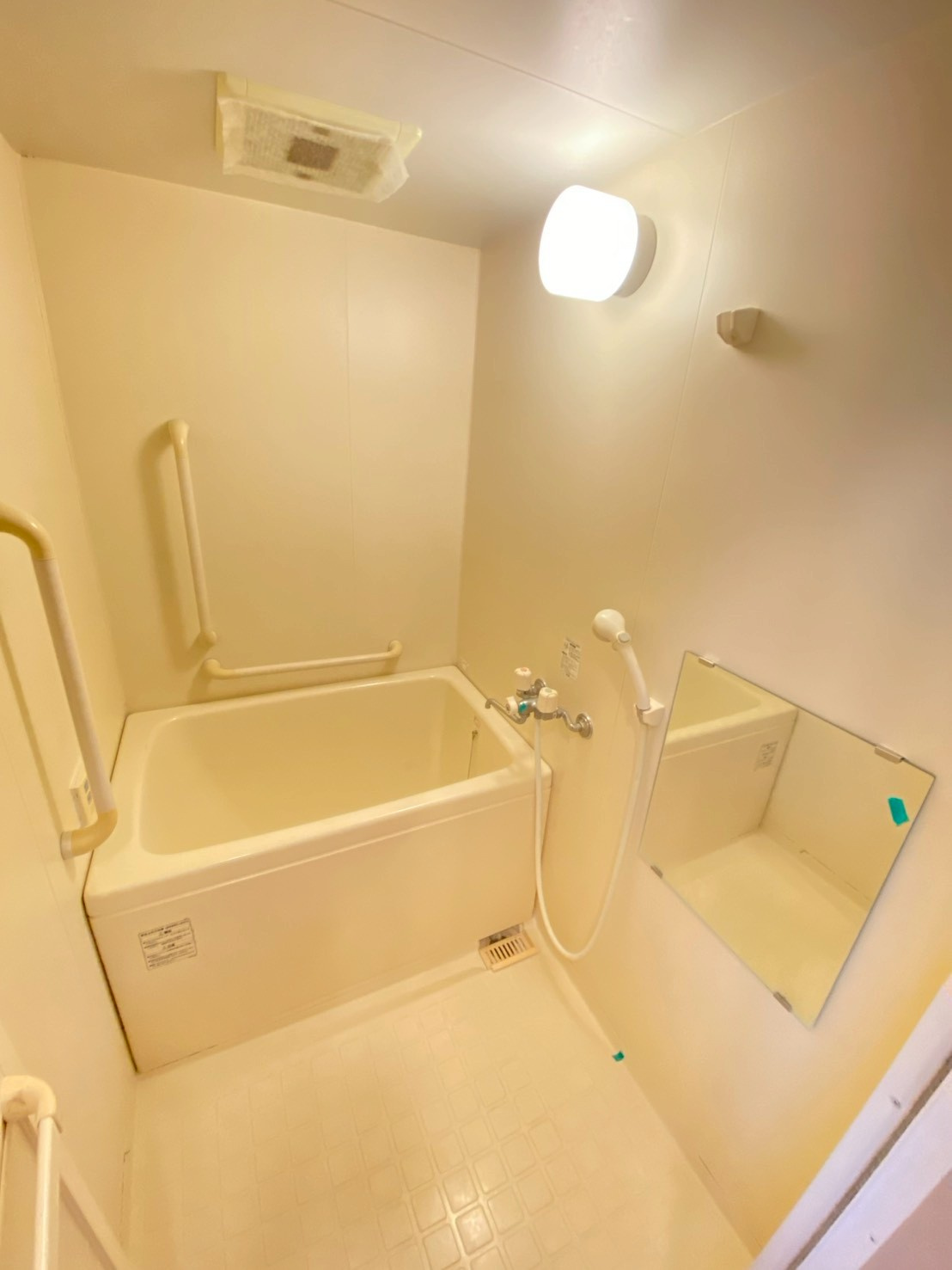 マンション・フォルツーナの浴室