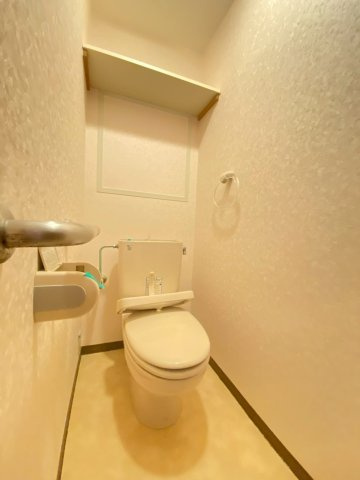 マンション・フォルツーナのトイレ